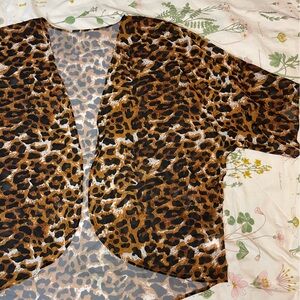 Leopard print breezy open front cover up with half sleeves, size XL